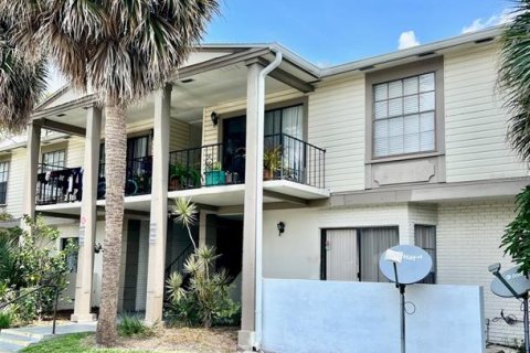 Condo in Orlando, Florida, 2 bedrooms  № 2239399
