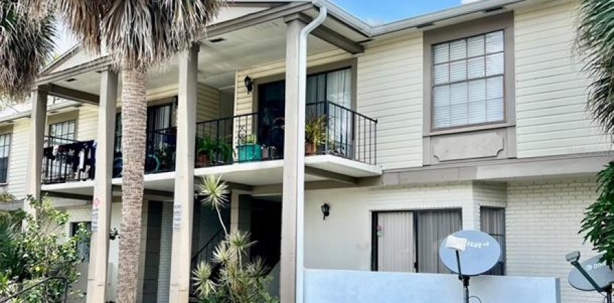 Condo in Orlando, Florida, 2 bedrooms  № 2239399