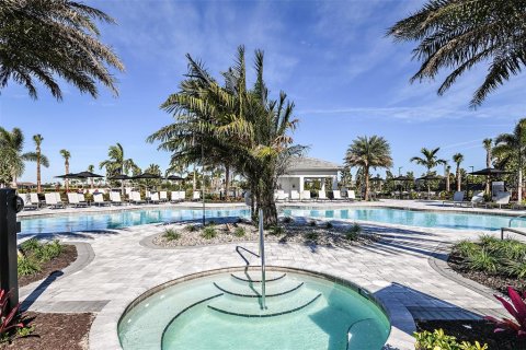 House in Sarasota, Florida 3 bedrooms, 171.22 sq.m. № 2096328 - photo 7