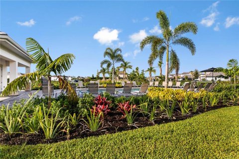 House in Sarasota, Florida 3 bedrooms, 171.22 sq.m. № 2096328 - photo 4