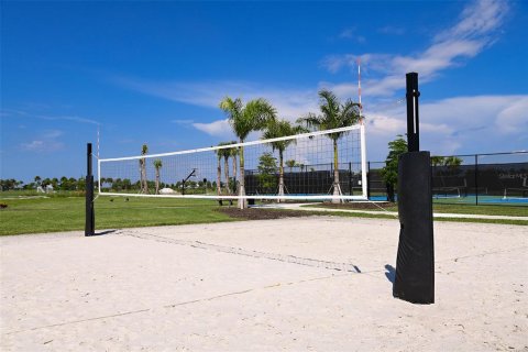 House in Sarasota, Florida 3 bedrooms, 171.22 sq.m. № 2096328 - photo 24