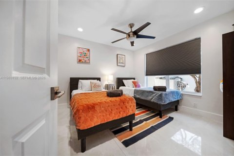 House in Pompano Beach, Florida 4 bedrooms, 197.14 sq.m. № 2023450 - photo 22