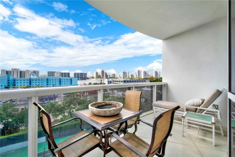 Copropriété à vendre à Sunny Isles Beach, Floride: 2 chambres, 119.75 m2 № 1860947 - photo 12