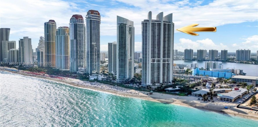 Condo à Sunny Isles Beach, Floride, 2 chambres  № 1860947