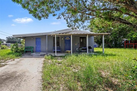 House in Tampa, Florida 3 bedrooms, 77.67 sq.m. № 2219671