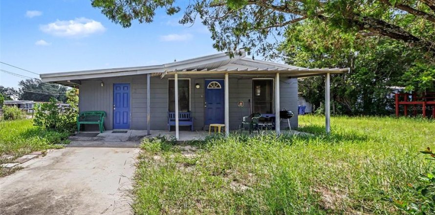 House in Tampa, Florida 3 bedrooms, 77.67 sq.m. № 2219671