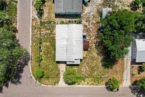 House in Tampa, Florida 3 bedrooms, 77.67 sq.m. № 2219671 - photo 3