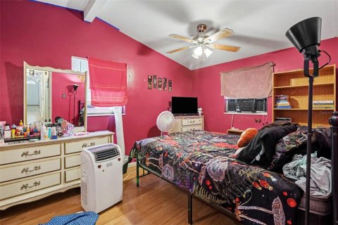 House in Tampa, Florida 3 bedrooms, 77.67 sq.m. № 2219671 - photo 16