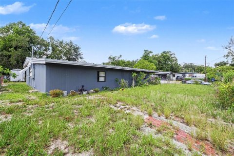 House in Tampa, Florida 3 bedrooms, 77.67 sq.m. № 2219671 - photo 28