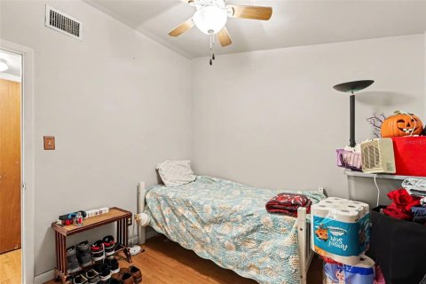 House in Tampa, Florida 3 bedrooms, 77.67 sq.m. № 2219671 - photo 18