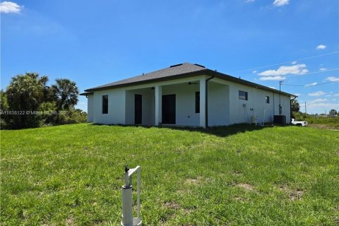 Villa ou maison à vendre à Lehigh Acres, Floride: 3 chambres № 1823783 - photo 7