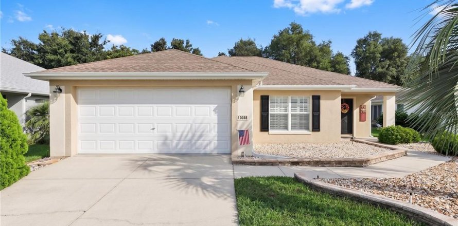 House in Summerfield, Florida 2 bedrooms, 125.05 sq.m. № 2280510
