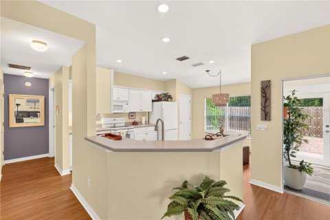 House in Summerfield, Florida 2 bedrooms, 125.05 sq.m. № 2280510 - photo 11