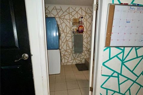 Casa en venta en Saint Petersburg, Florida, 3 dormitorios, 113.71 m2 № 1815692 - foto 9