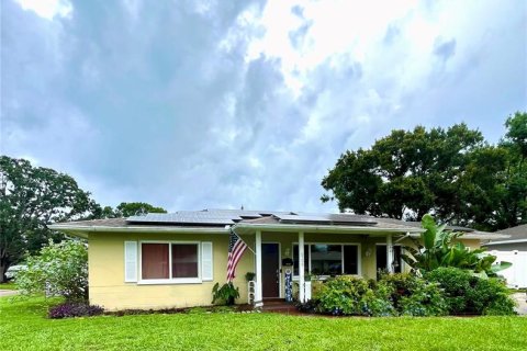 Casa en venta en Saint Petersburg, Florida, 3 dormitorios, 113.71 m2 № 1815692 - foto 1