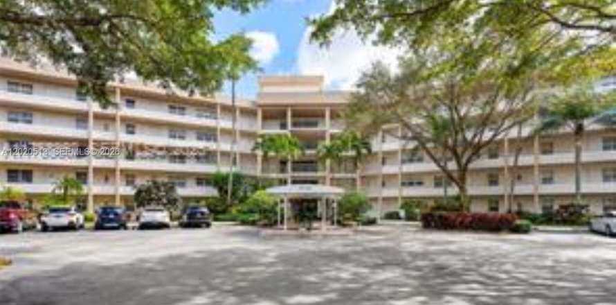 Condo à Pompano Beach, Floride, 3 chambres  № 2146463