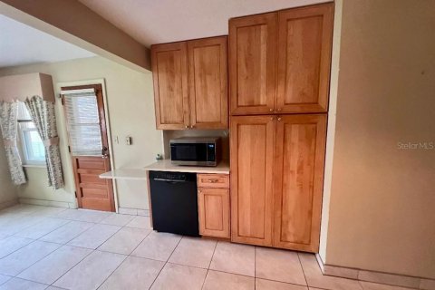 Casa en venta en Ocala, Florida, 3 dormitorios, 142.33 m2 № 1915838 - foto 6