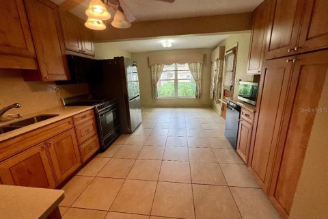 Casa en venta en Ocala, Florida, 3 dormitorios, 142.33 m2 № 1915838 - foto 5