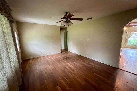 Casa en venta en Ocala, Florida, 3 dormitorios, 142.33 m2 № 1915838 - foto 11