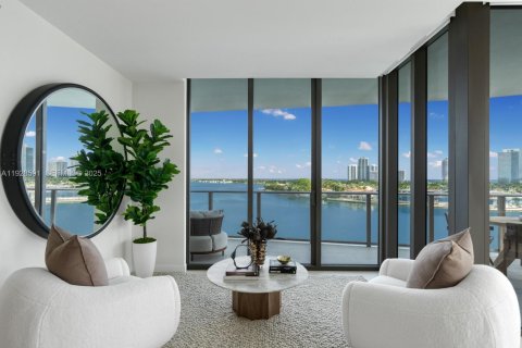 Купить кондоминиум в Бей-Харбор-Айлендс, Флорида 5 спален, 471.29м2, № 1987736 - фото 13