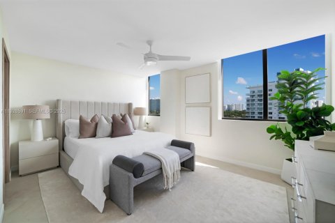 Купить кондоминиум в Бей-Харбор-Айлендс, Флорида 5 спален, 471.29м2, № 1987736 - фото 29