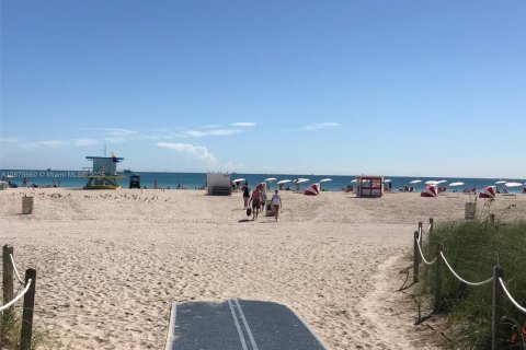 Condominio en alquiler en Miami Beach, Florida, 51.1 m2 № 2018303 - foto 21