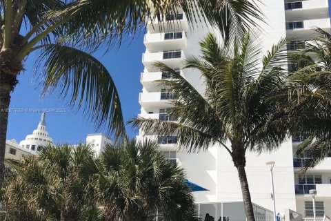 Condominio en alquiler en Miami Beach, Florida, 51.1 m2 № 2018303 - foto 20