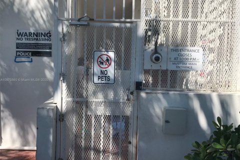 Condominio en alquiler en Miami Beach, Florida, 51.1 m2 № 2018303 - foto 26