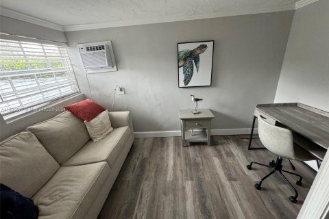 Apartment in Wilton Manors, Florida 2 bedrooms, 82.68 sq.m. № 1936285 - photo 4