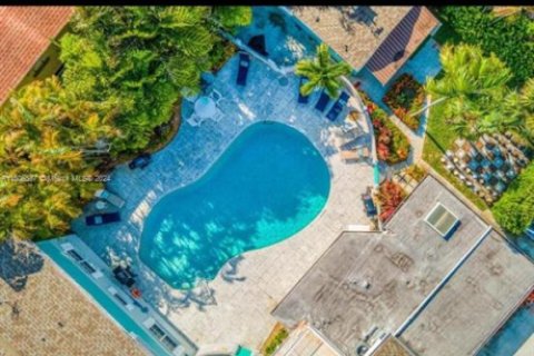 Apartment in Wilton Manors, Florida 2 bedrooms, 82.68 sq.m. № 1936285 - photo 13