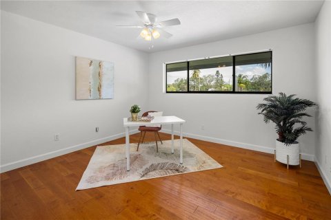 Touwnhouse à vendre à Tampa, Floride: 2 chambres, 137.5 m2 № 1684755 - photo 19