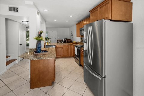 Touwnhouse à vendre à Tampa, Floride: 2 chambres, 137.5 m2 № 1684755 - photo 5