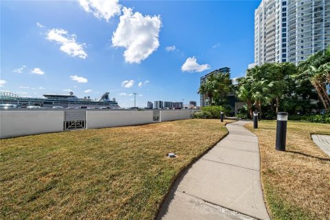 Copropriété à vendre à Tampa, Floride: 2 chambres, 108.23 m2 № 1629789 - photo 19