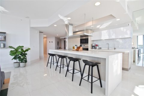Condominio en venta en North Miami Beach, Florida, 3 dormitorios, 221.66 m2 № 1867894 - foto 7