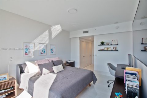 Condominio en venta en North Miami Beach, Florida, 3 dormitorios, 221.66 m2 № 1867894 - foto 14
