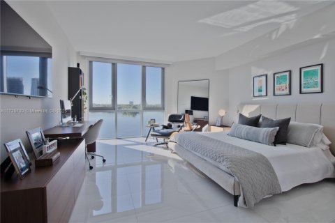 Condominio en venta en North Miami Beach, Florida, 3 dormitorios, 221.66 m2 № 1867894 - foto 8