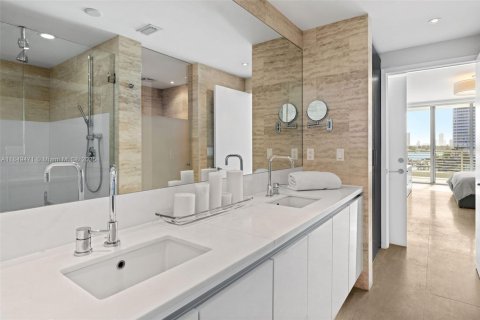 Condominio en venta en Miami Beach, Florida, 3 dormitorios, 171.13 m2 № 1852098 - foto 27