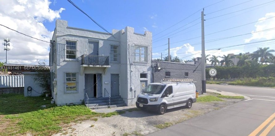 Квартира в Норт-Майами-Бич, Флорида 2 спальни, 92.9м2 № 2034517