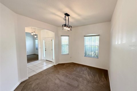 House in Palm Coast, Florida 4 bedrooms, 209.03 sq.m. № 1679284 - photo 16