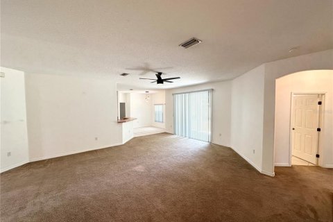 House in Palm Coast, Florida 4 bedrooms, 209.03 sq.m. № 1679284 - photo 20