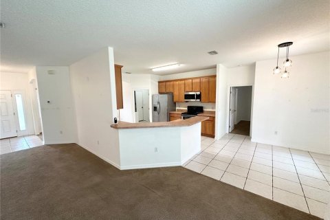 House in Palm Coast, Florida 4 bedrooms, 209.03 sq.m. № 1679284 - photo 24