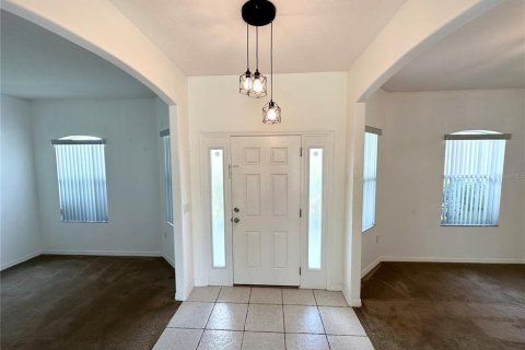 House in Palm Coast, Florida 4 bedrooms, 209.03 sq.m. № 1679284 - photo 15