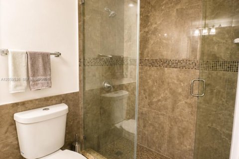 Condominio en venta en Hollywood, Florida, 2 dormitorios, 126.35 m2 № 2264343 - foto 9