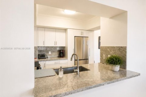Condominio en venta en Hollywood, Florida, 2 dormitorios, 126.35 m2 № 2264343 - foto 4