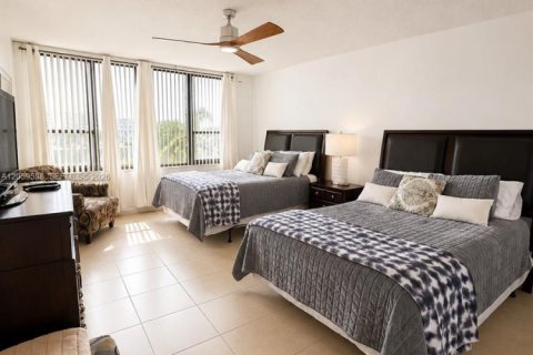 Condominio en venta en Hollywood, Florida, 2 dormitorios, 126.35 m2 № 2264343 - foto 7