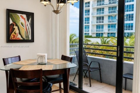 Condominio en venta en Hollywood, Florida, 2 dormitorios, 126.35 m2 № 2264343 - foto 2