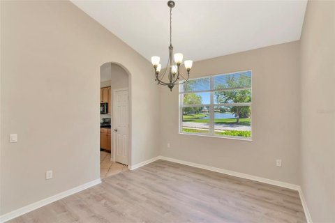 Villa ou maison à louer à Bradenton, Floride: 5 chambres, 273.88 m2 № 2098612 - photo 7