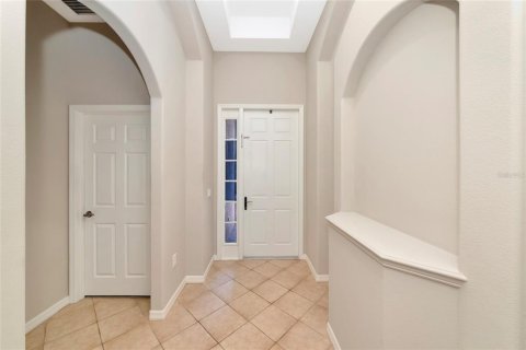 Villa ou maison à louer à Bradenton, Floride: 5 chambres, 273.88 m2 № 2098612 - photo 4