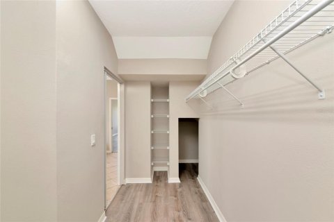 Villa ou maison à louer à Bradenton, Floride: 5 chambres, 273.88 m2 № 2098612 - photo 21