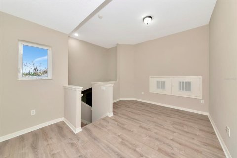 Villa ou maison à louer à Bradenton, Floride: 5 chambres, 273.88 m2 № 2098612 - photo 26